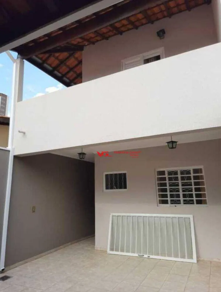 Sobrado, 3 quartos, 243 m² - Foto 2
