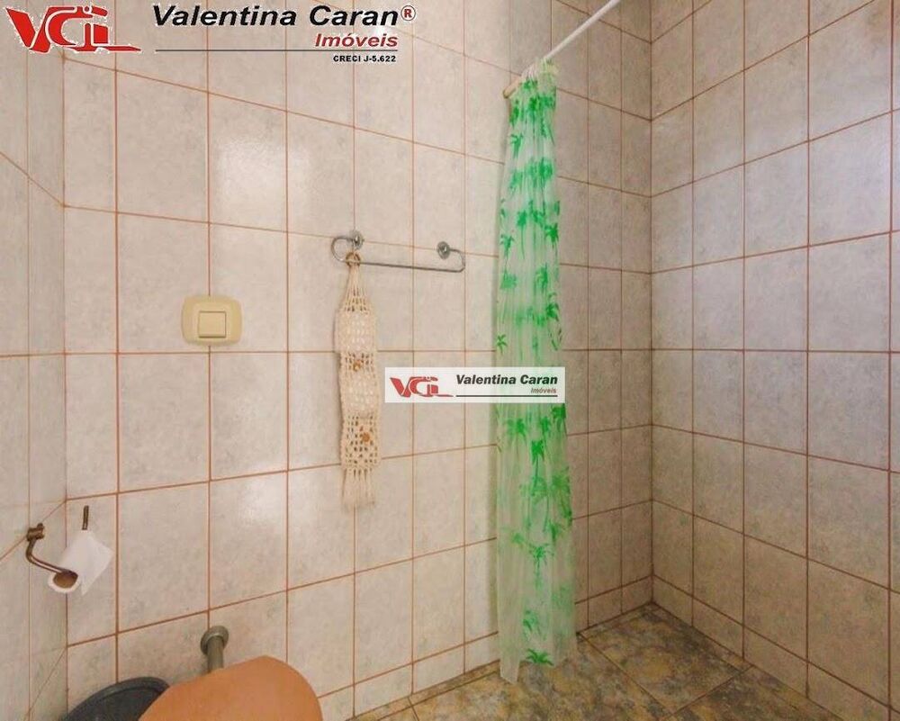 Chácara, 3 quartos, 2530 m² - Foto 1