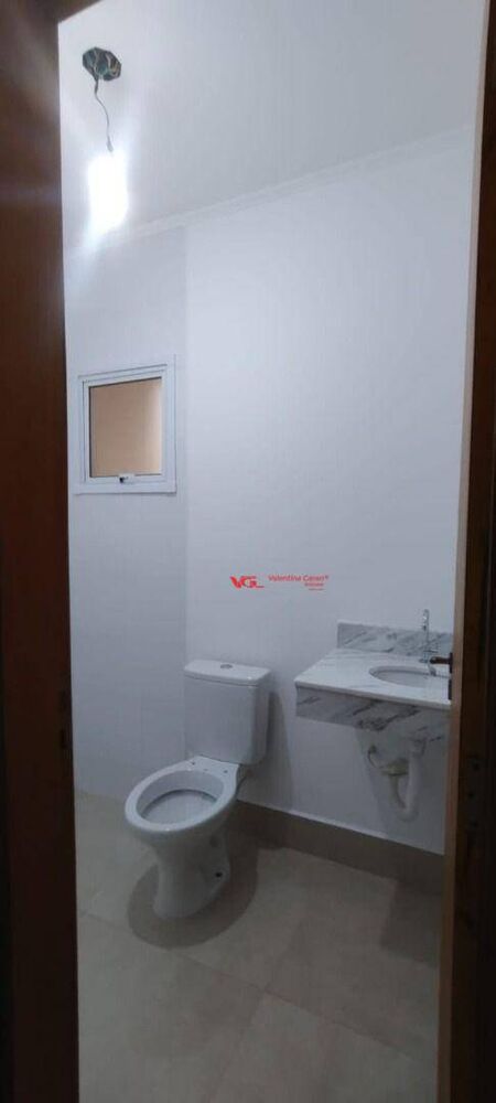 Casa à venda com 2 quartos, 68m² - Foto 9