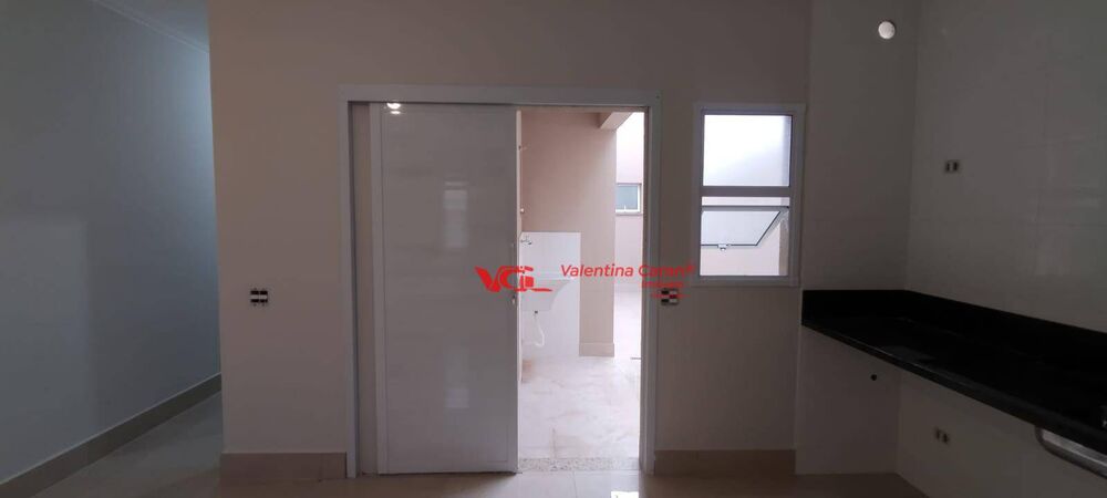 Casa à venda com 2 quartos, 68m² - Foto 3