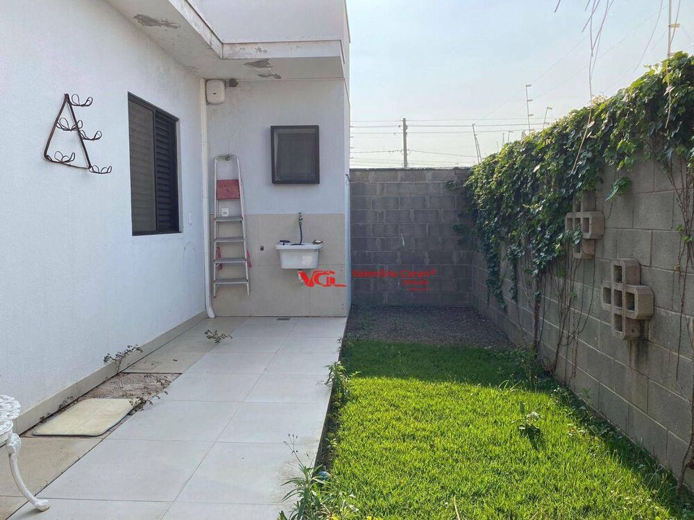 Casa à venda com 2 quartos, 89m² - Foto 7