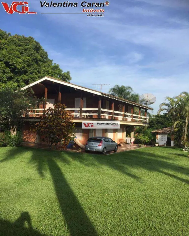 Chácara, 3 quartos, 4880 m² - Foto 1