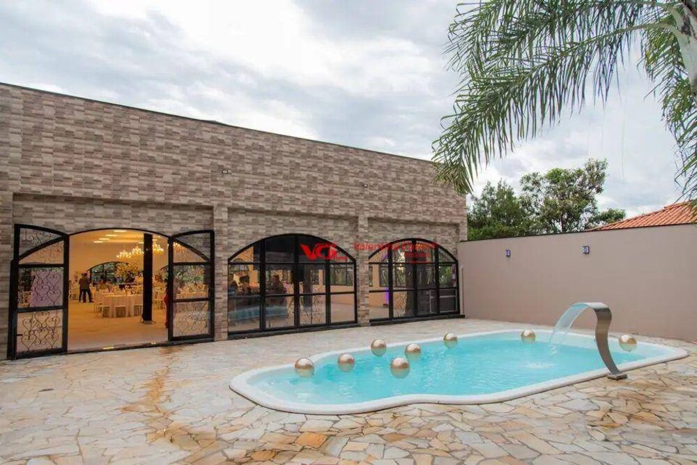 Chácara à venda com 5 quartos, 985m² - Foto 3