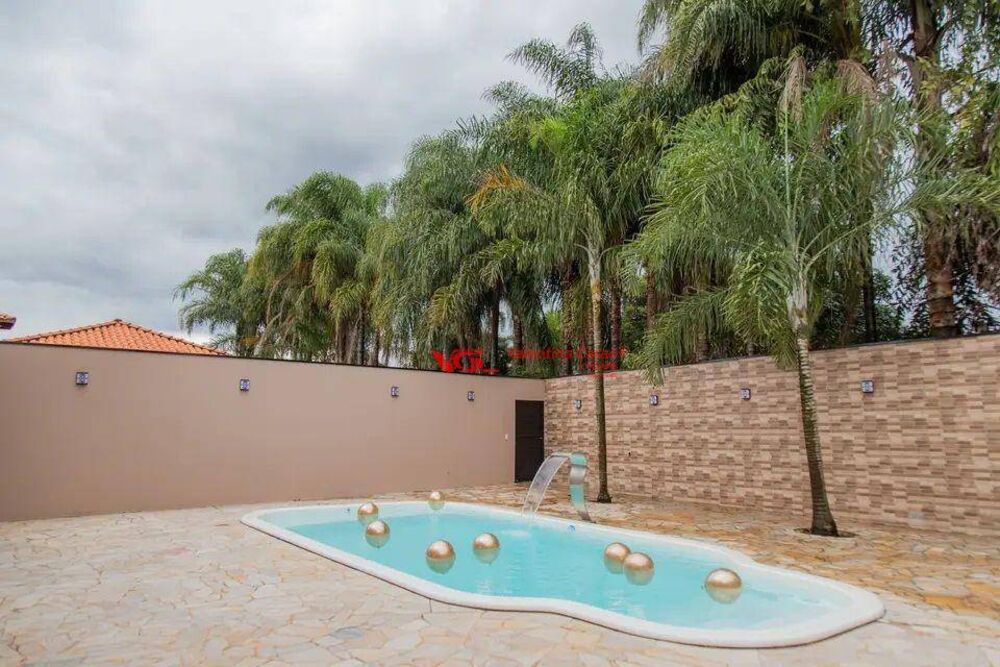 Chácara à venda com 5 quartos, 985m² - Foto 4