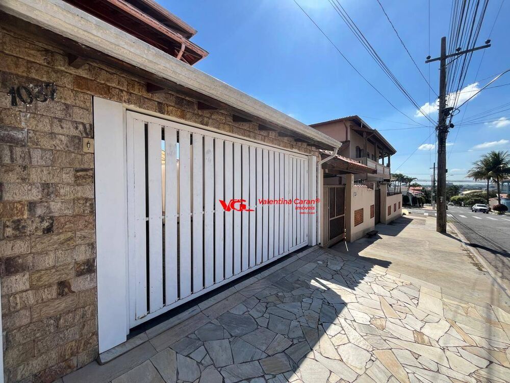 Casa, 5 quartos, 261 m² - Foto 1