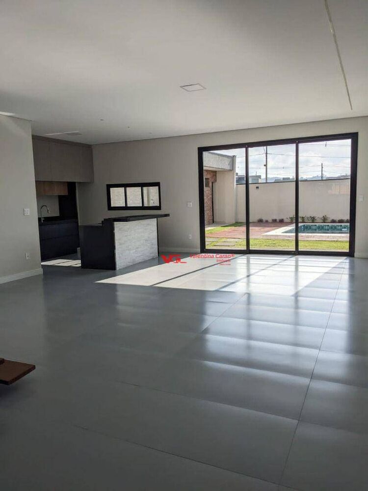Sobrado à venda com 3 quartos, 273m² - Foto 2