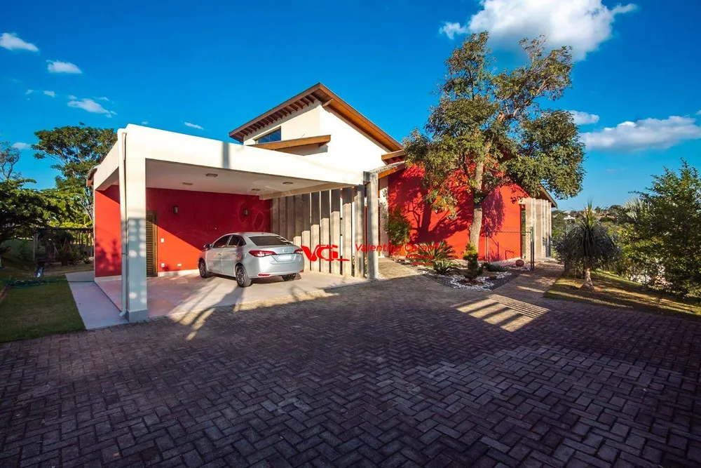 Chácara, 4 quartos, 2070 m² - Foto 1