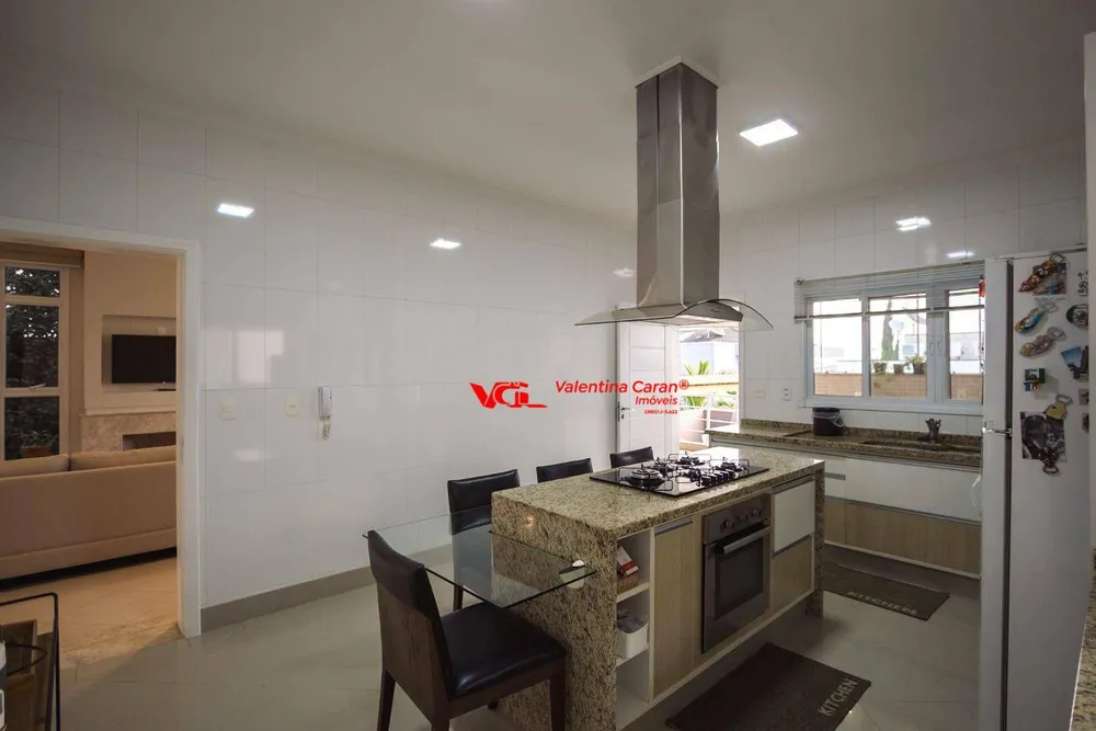 Sobrado, 3 quartos, 382 m² - Foto 5