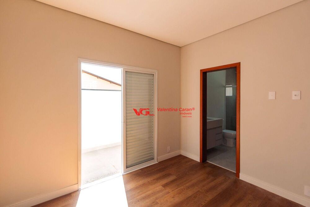 Casa de Condomínio à venda com 3 quartos, 196m² - Foto 4