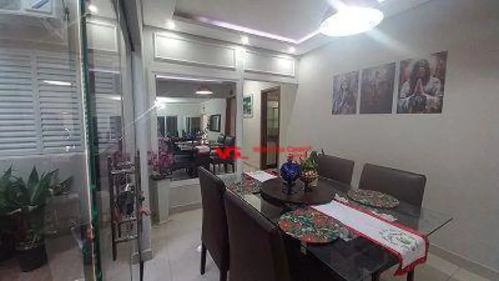 Casa, 3 quartos, 190 m² - Foto 1