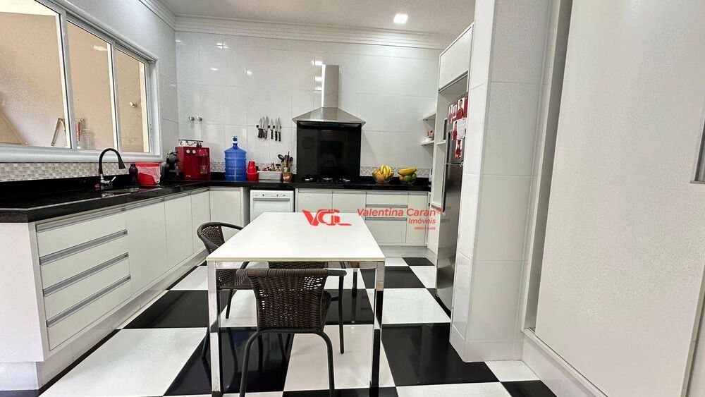 Sobrado, 3 quartos, 264 m² - Foto 5