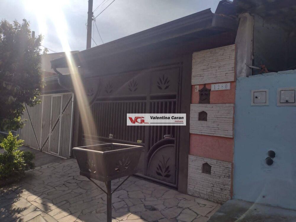 Casa, 3 quartos, 146 m² - Foto 2