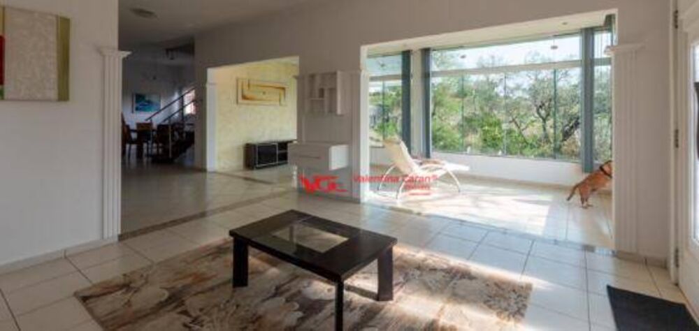 Chácara à venda e aluguel com 3 quartos, 450m² - Foto 1