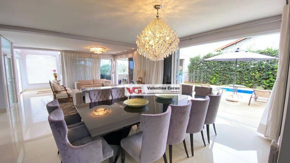 Sobrado, 4 quartos, 440 m² - Foto 1