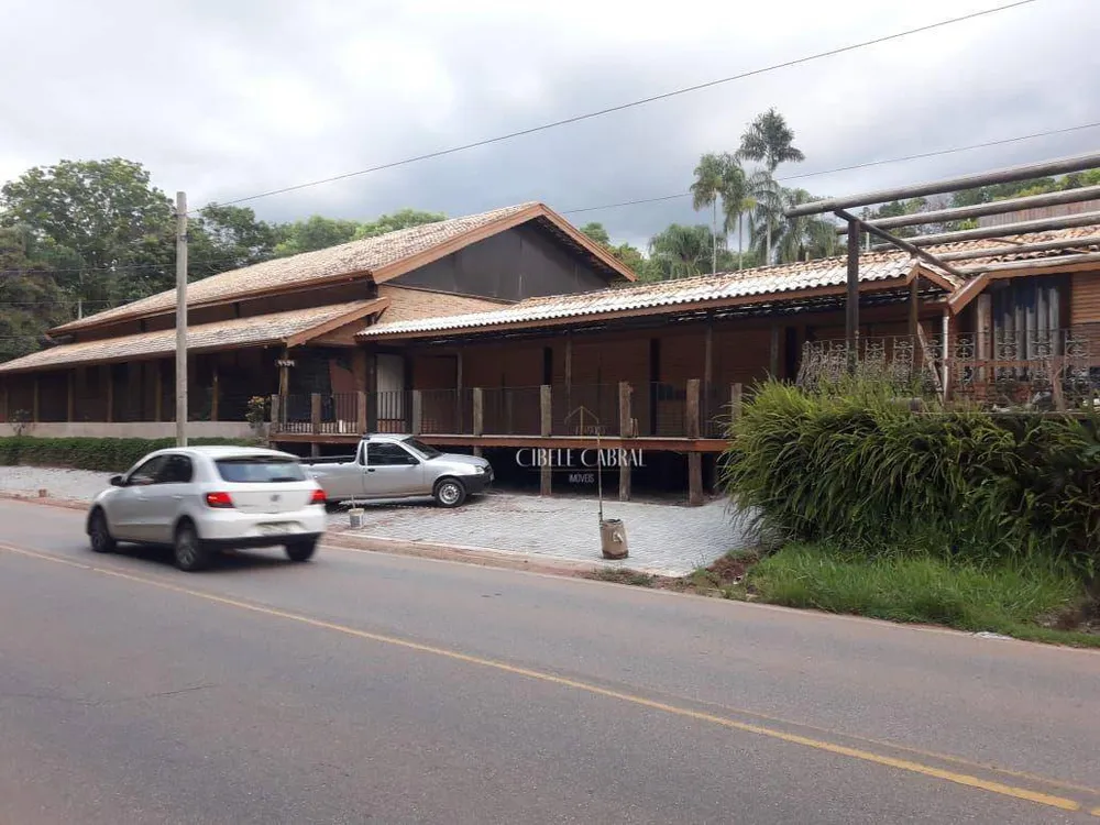 Chácara, 3 quartos, 2350 m² - Foto 1