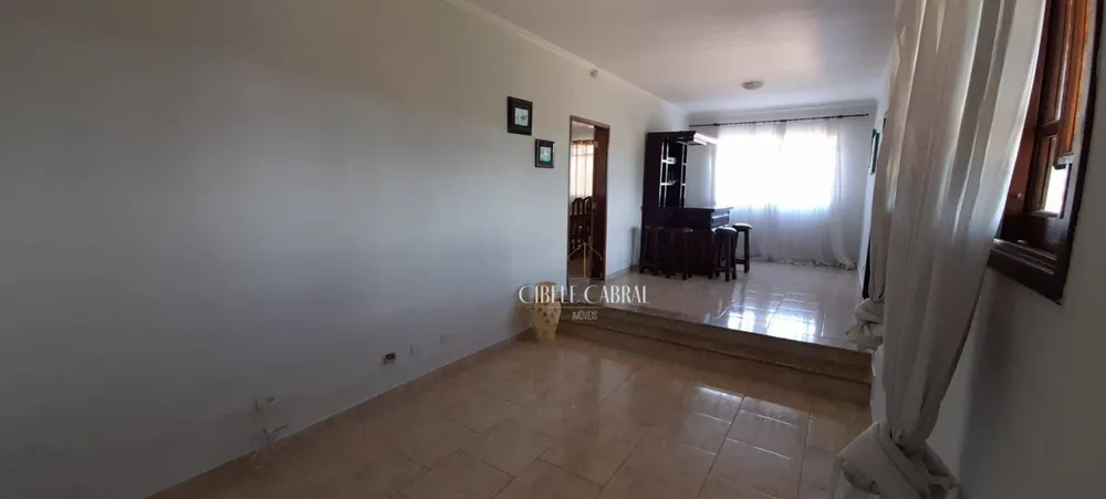 Casa, 3 quartos, 226 m² - Foto 3