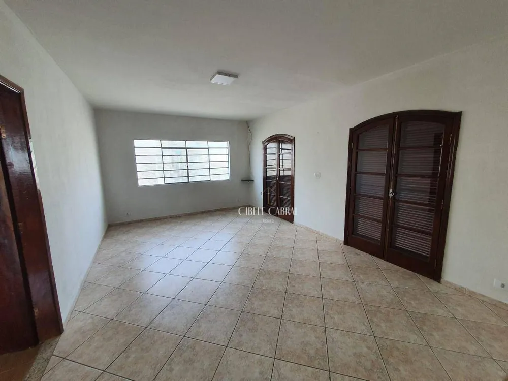 Casa, 4 quartos, 200 m² - Foto 1