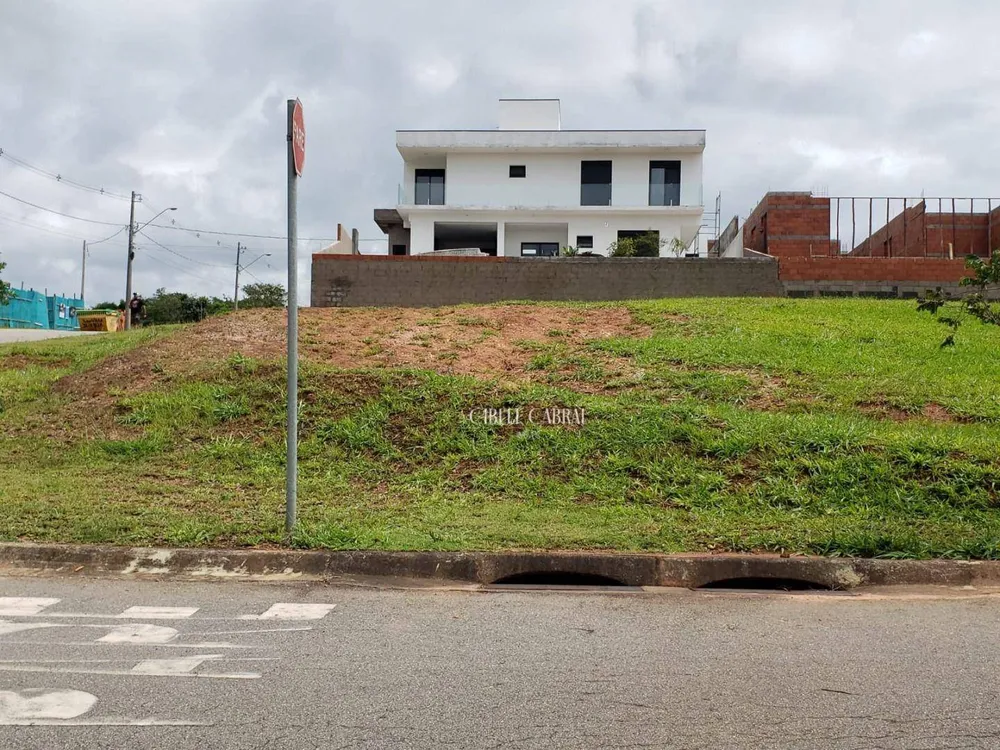 Loteamento e Condomínio, 582 m² - Foto 1