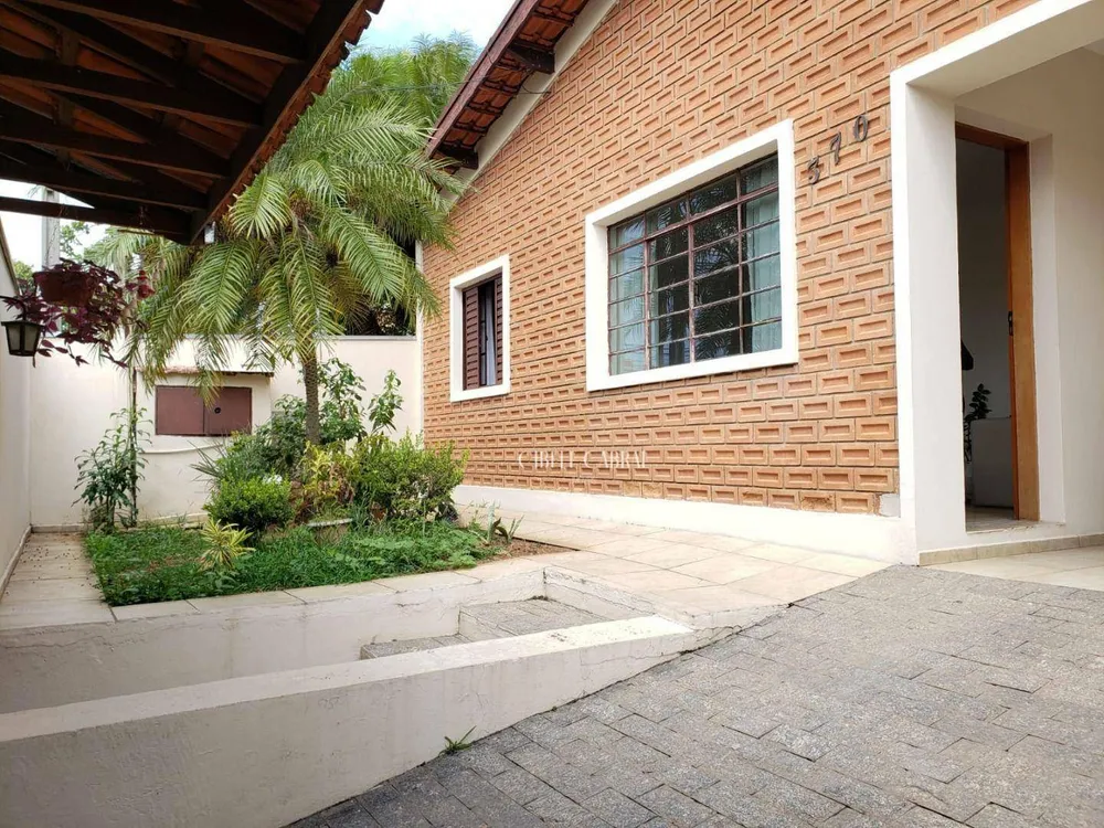 Casa, 5 quartos, 167 m² - Foto 1