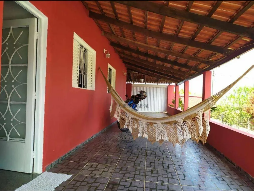 Chácara, 3 quartos, 2340 m² - Foto 1