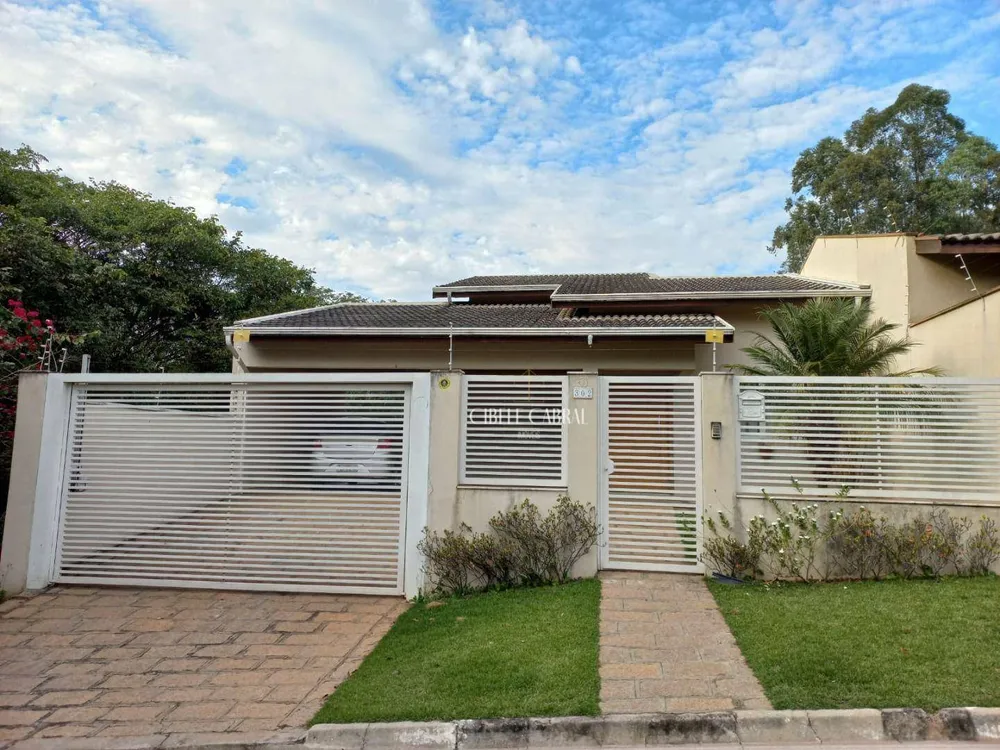 Casa, 3 quartos, 197 m² - Foto 1
