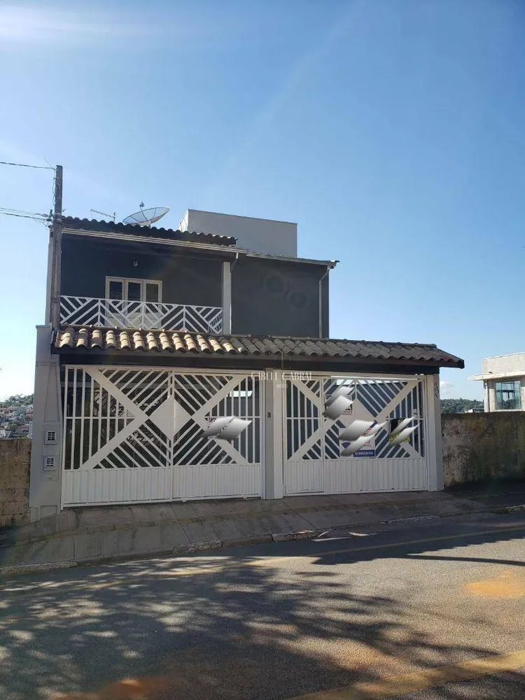 Casa, 3 quartos, 200 m² - Foto 1