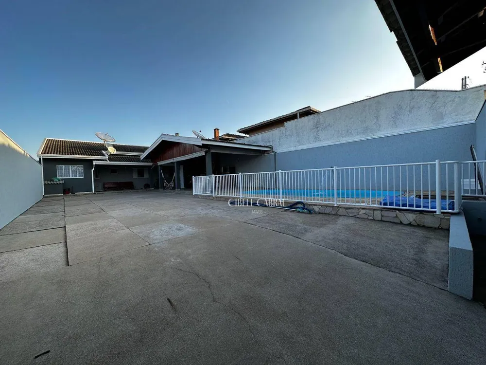 Casa, 2 quartos, 200 m² - Foto 1