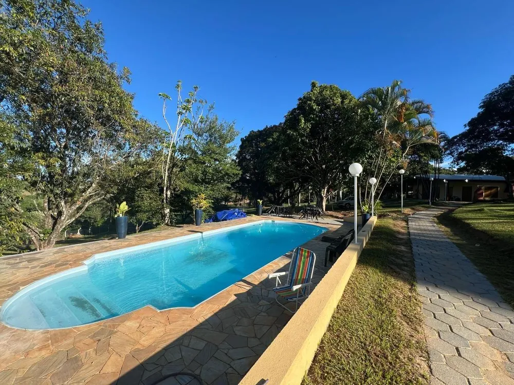 Chácara, 4 quartos, 8000 m² - Foto 1