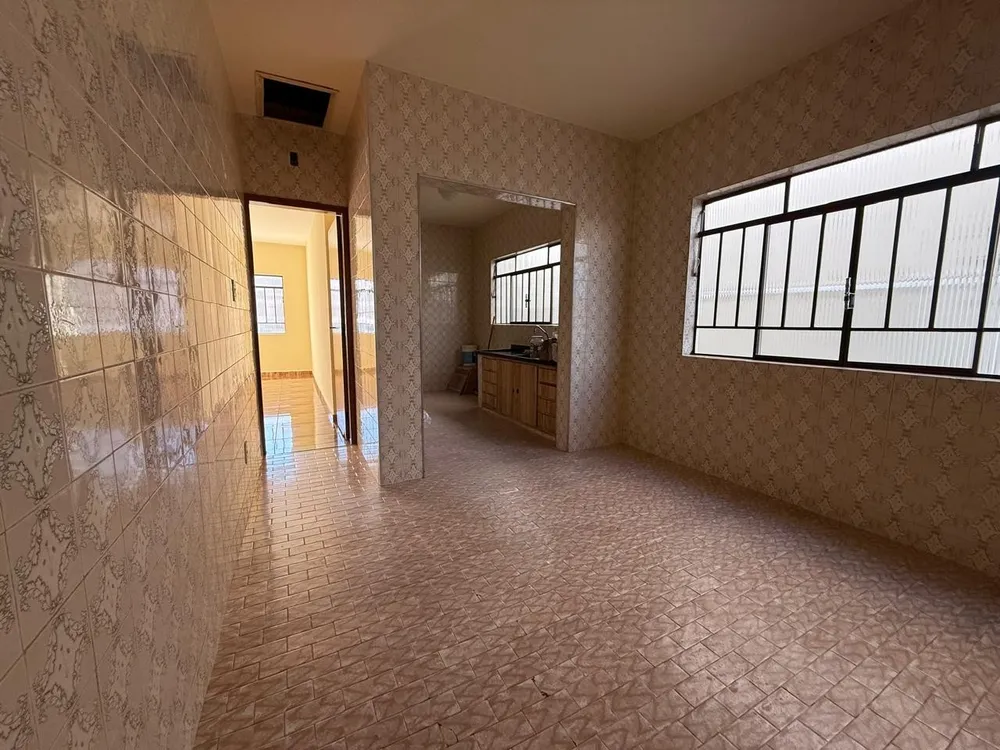 Casa, 3 quartos, 238 m² - Foto 3