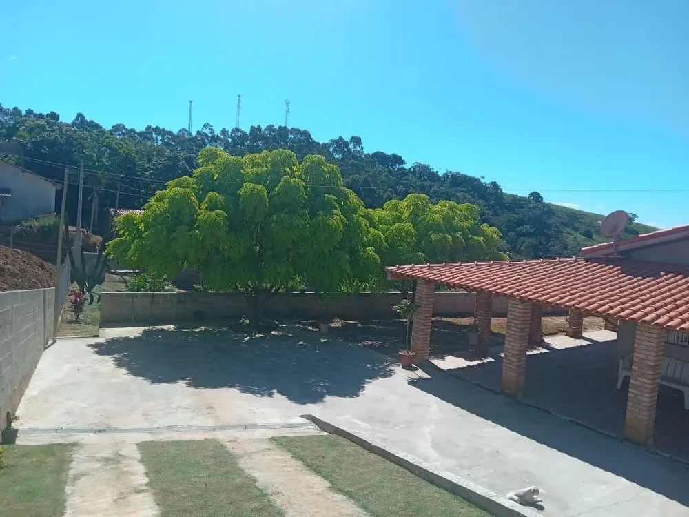Chácara, 3 quartos, 1200 m² - Foto 1