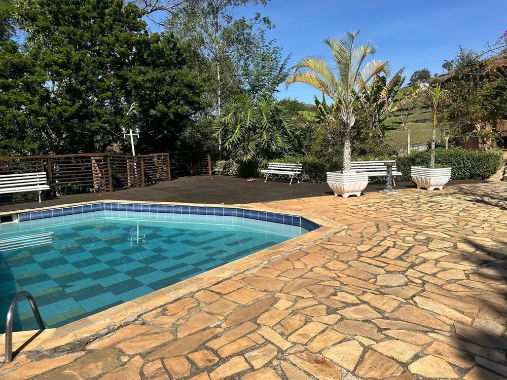 Chácara, 3 quartos, 2600 m² - Foto 1