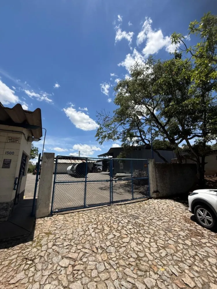 Depósito-Galpão, 2200 m² - Foto 2