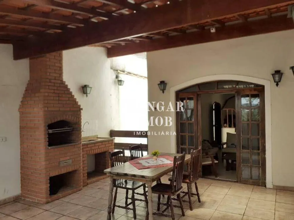 Casa, 3 quartos, 154 m² - Foto 1