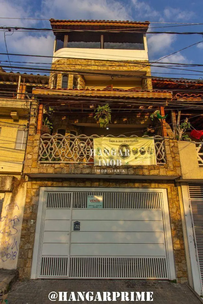 Casa, 3 quartos, 240 m² - Foto 2