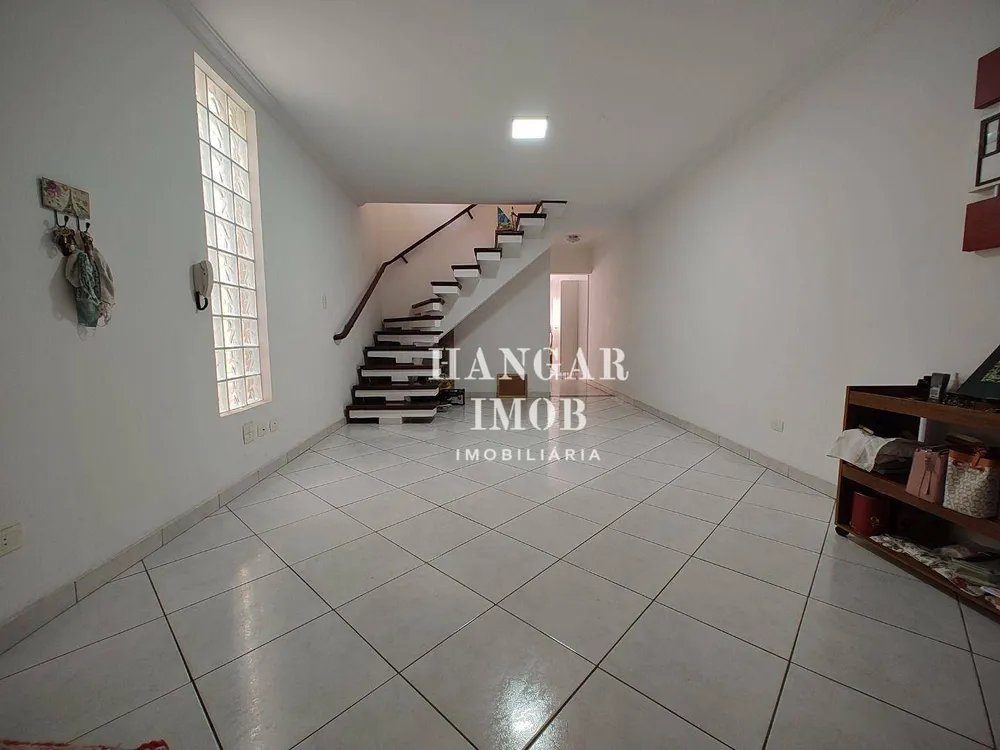 Casa, 3 quartos, 183 m² - Foto 4