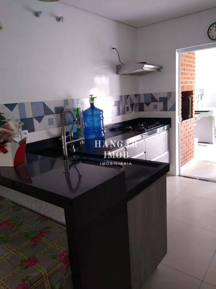 Casa, 3 quartos, 107 m² - Foto 3