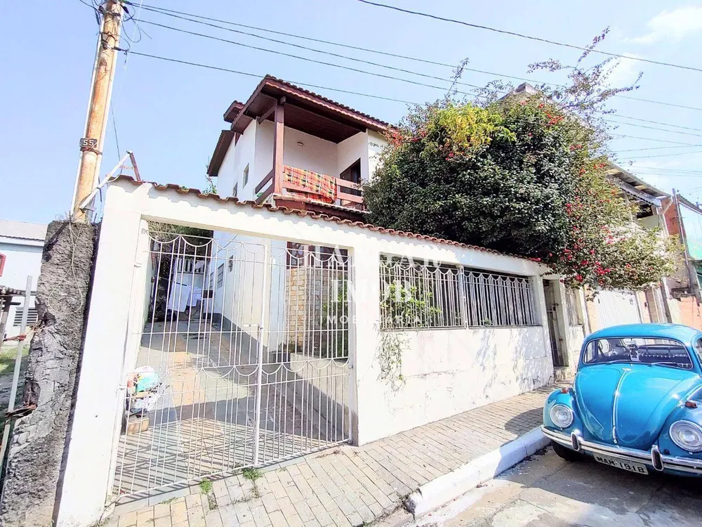 Casa, 5 quartos, 220 m² - Foto 1