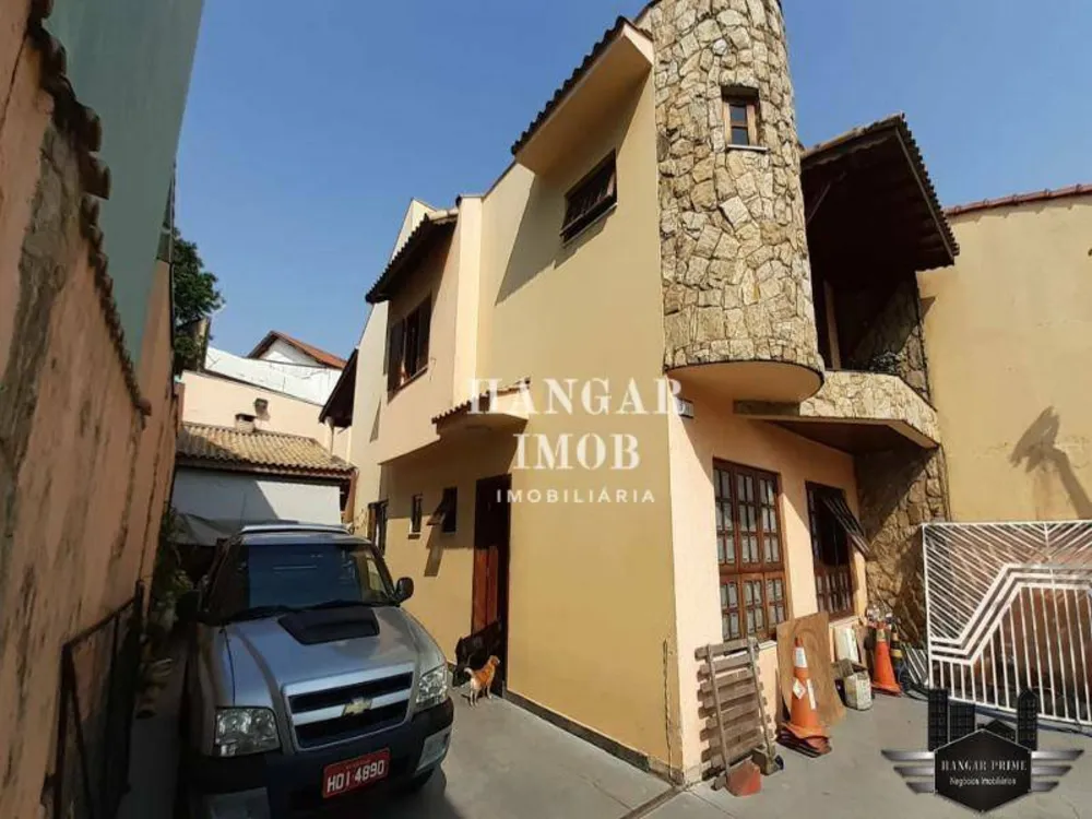Casa, 3 quartos, 1585 m² - Foto 4