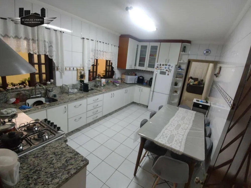 Casa, 4 quartos, 120 m² - Foto 1