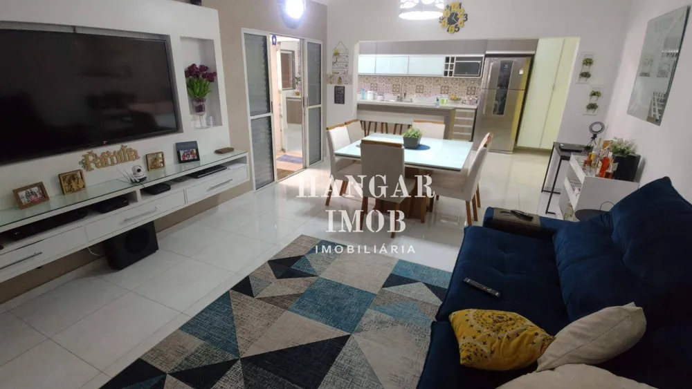Casa, 3 quartos, 211 m² - Foto 2