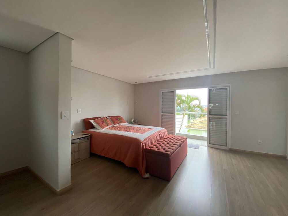 Casa de Condomínio para alugar com 4 quartos, 320m² - Foto 4