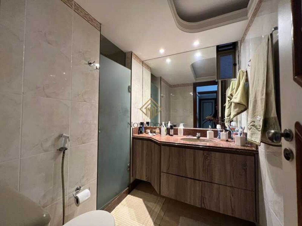 Apartamento, 4 quartos, 190 m² - Foto 1