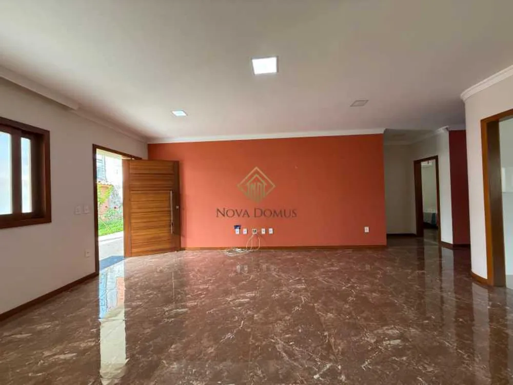 Casa, 2 quartos, 260 m² - Foto 1