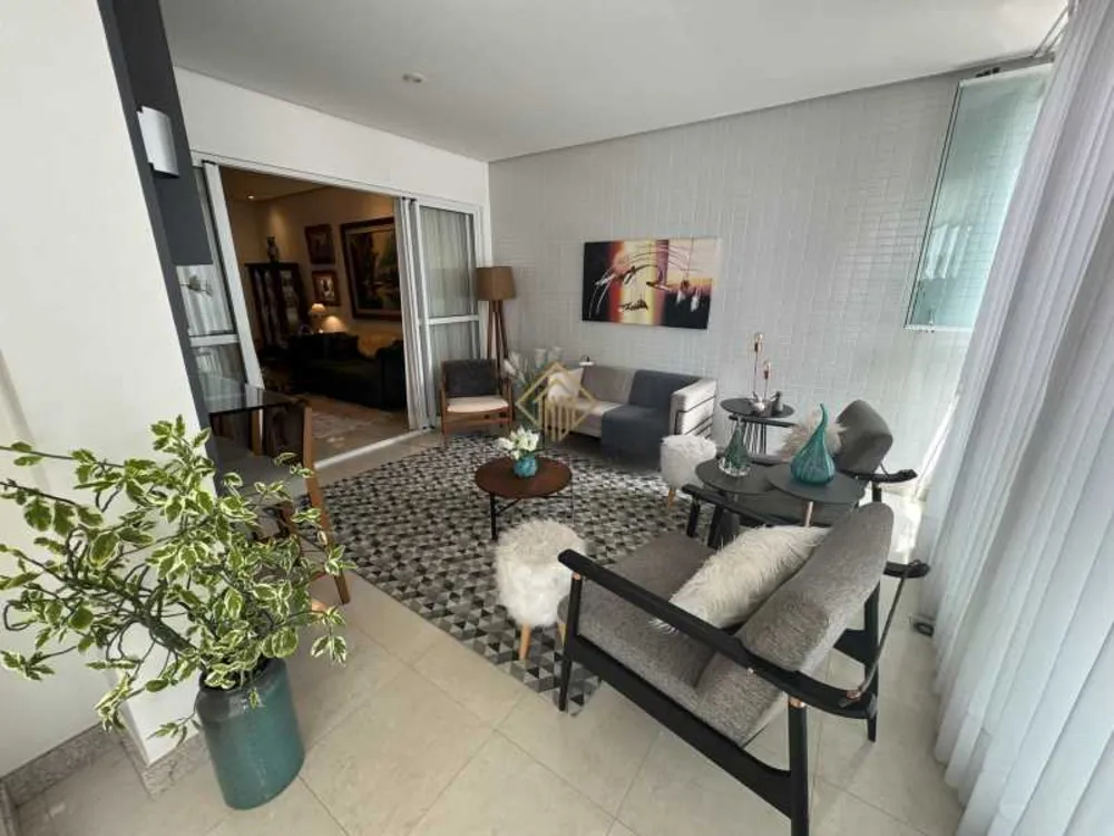 Apartamento, 4 quartos, 196 m² - Foto 2