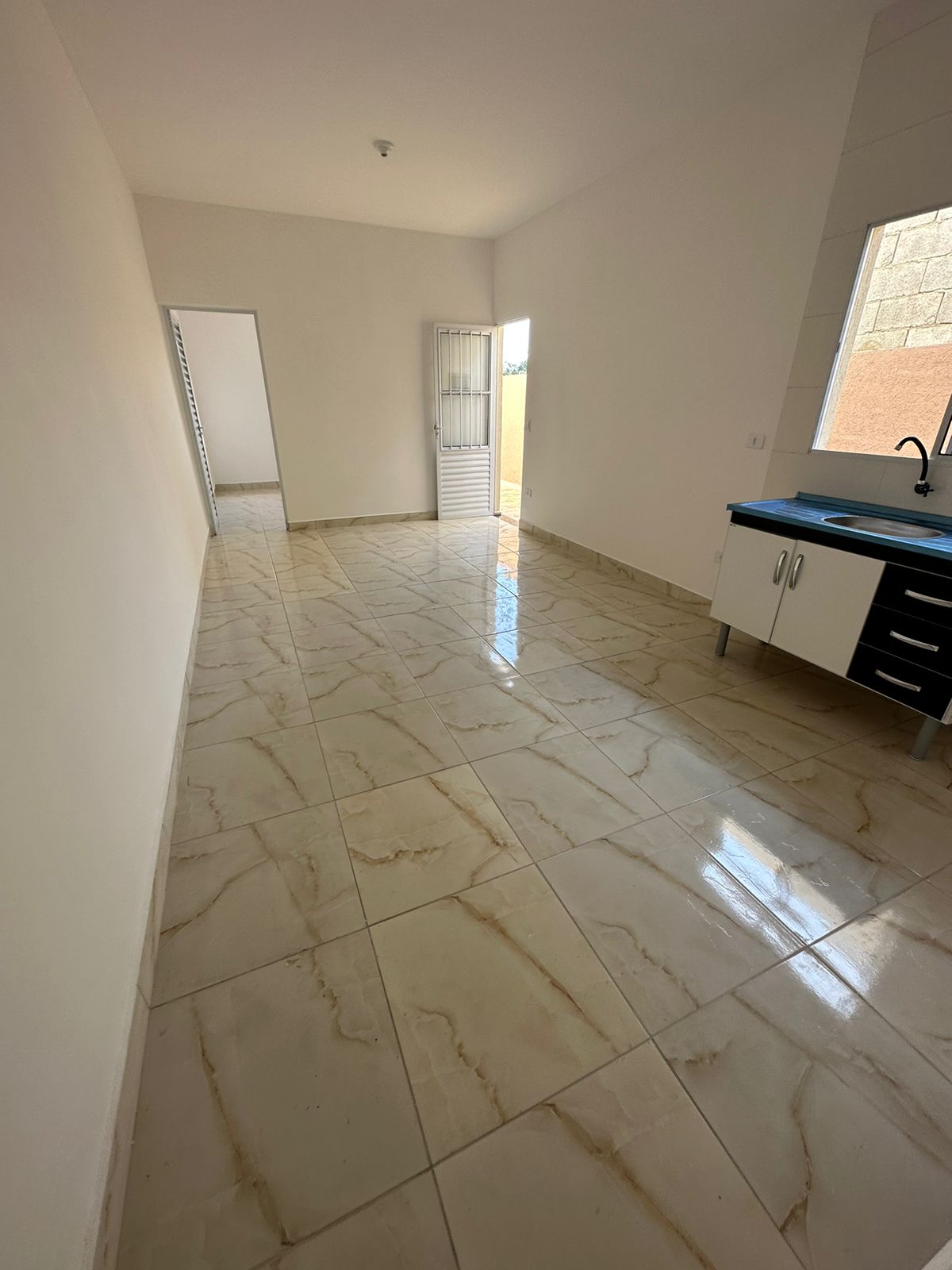 Casa à venda com 2 quartos, 50m² - Foto 10