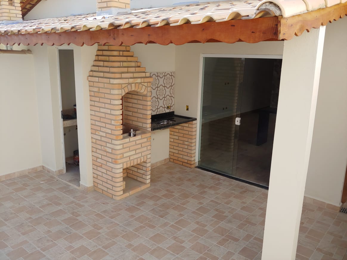 Casa à venda com 3 quartos, 98m² - Foto 4