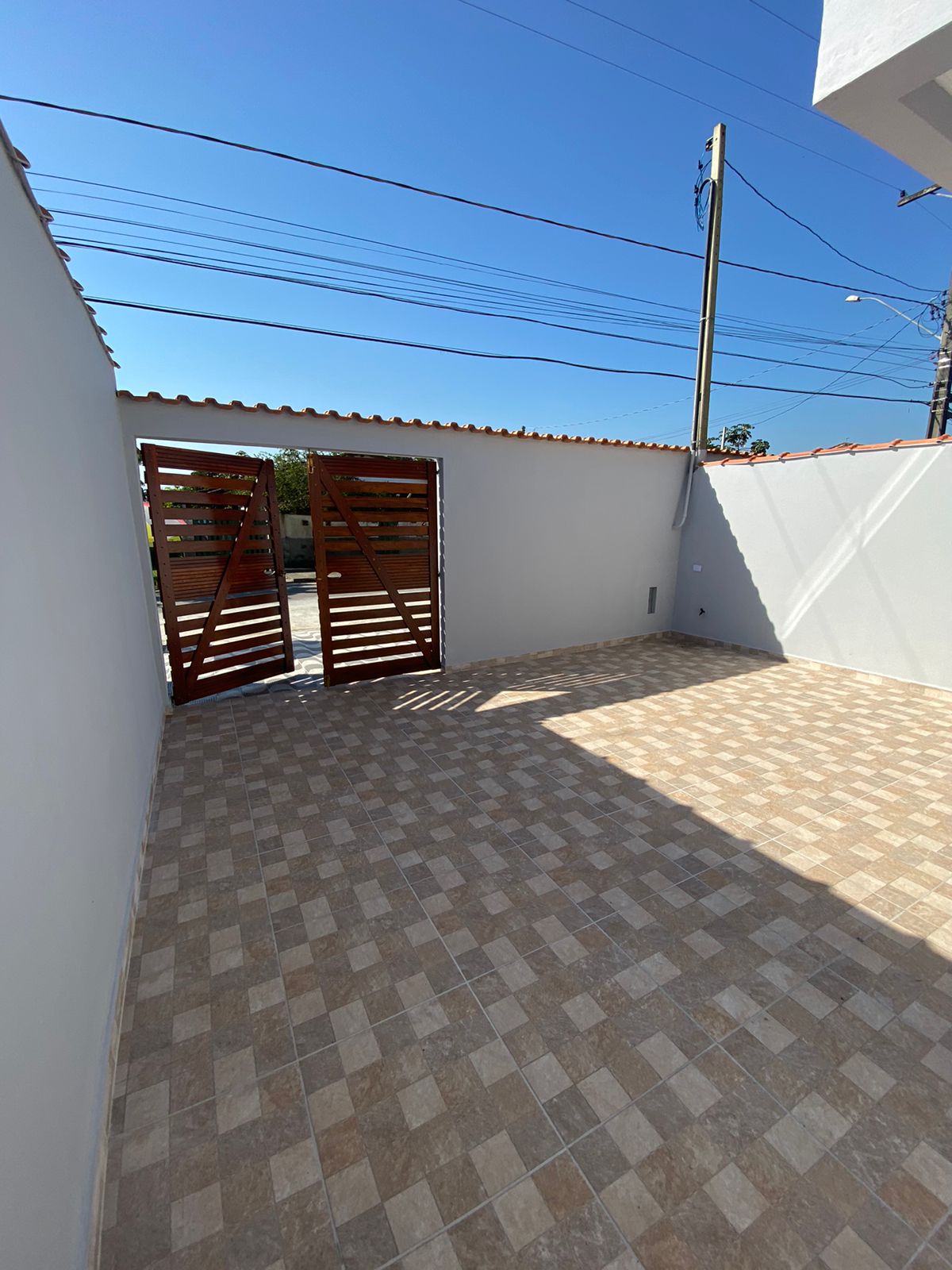 Casa à venda com 2 quartos, 74m² - Foto 2