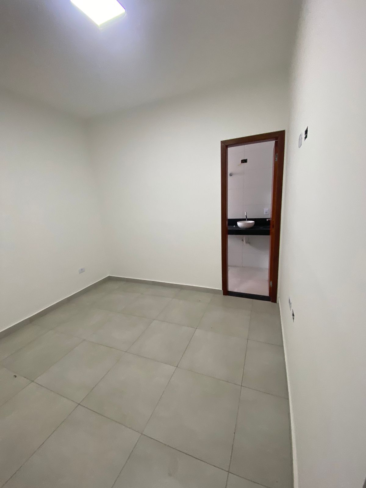 Casa à venda com 2 quartos, 100m² - Foto 4