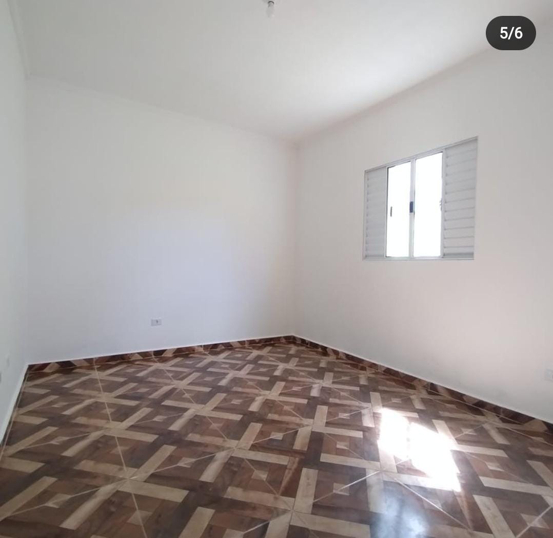 Casa à venda com 2 quartos, 70m² - Foto 8