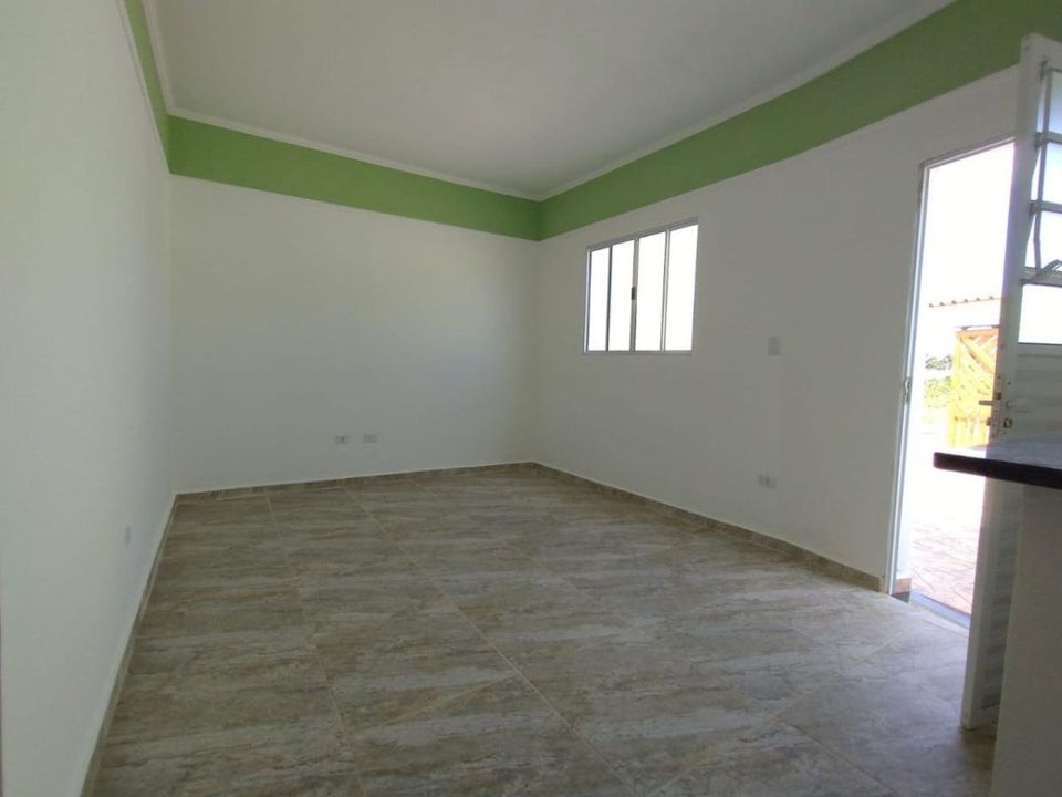 Casa à venda com 2 quartos, 70m² - Foto 10